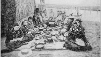 Kamehameha lantas menduduki tiap kerajaan dan menyatukan semuanya sebagai kerajaan Hawaii. Kamehameha dikenal sangat kuat, bahkan bisa mengangkat batu seberat 2 ton (iStock)