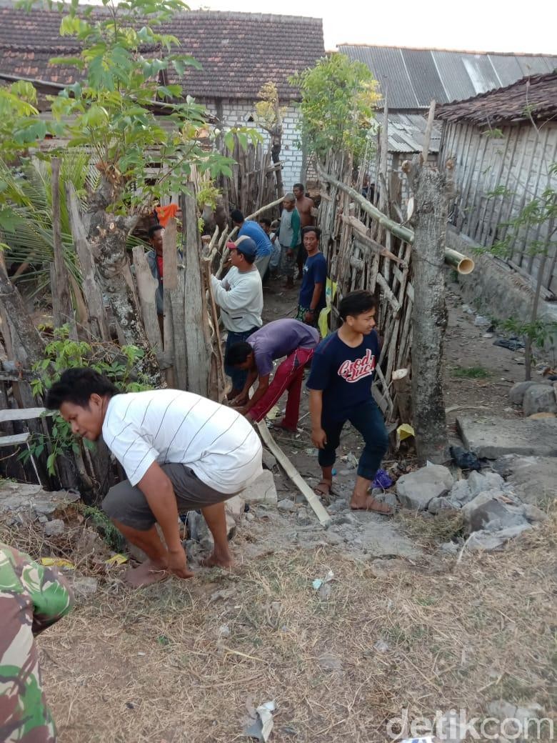Diduga Gegara Beda Pilihan Kades, Akses Rumah Warga Diblokir Diduga Gegara Beda Pilihan Kades, Akses Rumah Warga Diblokir