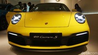 Setelah meluncurkan Porsche 911 generasi kedelapan melalui private launching beberapa waktu lalu, hari ini, Selasa (15/10/2019), PT Eurokars Artha Utama mengajak media untuk lebih dekat dengan mobil sport asal Jerman itu.