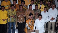 Prabowo dan Airlangga langsung menggelar konferensi pers usai pertemuan yang berlangsung tertutup.