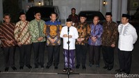 Pimpinan MPR RI yang hadir antara lain Ketua MPR Bambang Soesatyo (Bamsoet) serta sejumlah Wakil Ketua MPR. Mereka di antaranya Ahmad Muzani, Arsul Sani, Syarief Hasan, Hidayat Nur Wahid, dan Jazilul Fawaid.