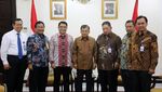 Jelang Purna Tugas, JK Terima Tabungan Hari Tua