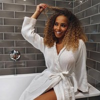 Sejumlah komentar pedas kerap diterima Amber. Sejumlah netizen menyebut bahwa mantan terapis kecantikan 22 tahun itu pemenang Love Island yang paling tidak berhasil.  Foto: Instagram