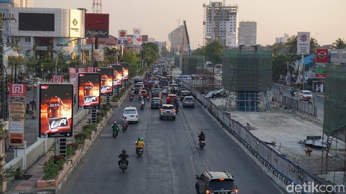 ILUSTRASI/ Jalan  AP Pettarani Kota Makassar Sulsel