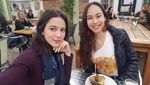 Diisukan Pacar Gading Marten, Ini Juria Hartmans Saat Kulineran