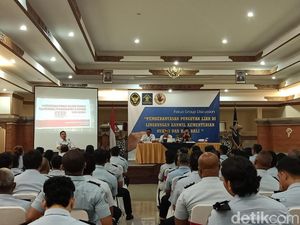 Aneka Pungli di RI: Main Mata ke Petugas Lapas-Selipkan Duit di Paspor
