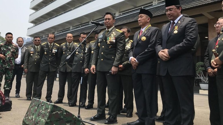 KSAD Pastikan Karir Prajurit yang Dihukum karena Istri Tak Mati KSAD Pastikan Karir Prajurit yang Dihukum karena Istri Tak Mati