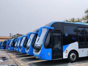 Iklan Tak Senonoh Tambah Deretan Kontroversi Bus Zhongtong