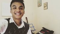 Holly Caesar, anak kandung Areng Widodo.