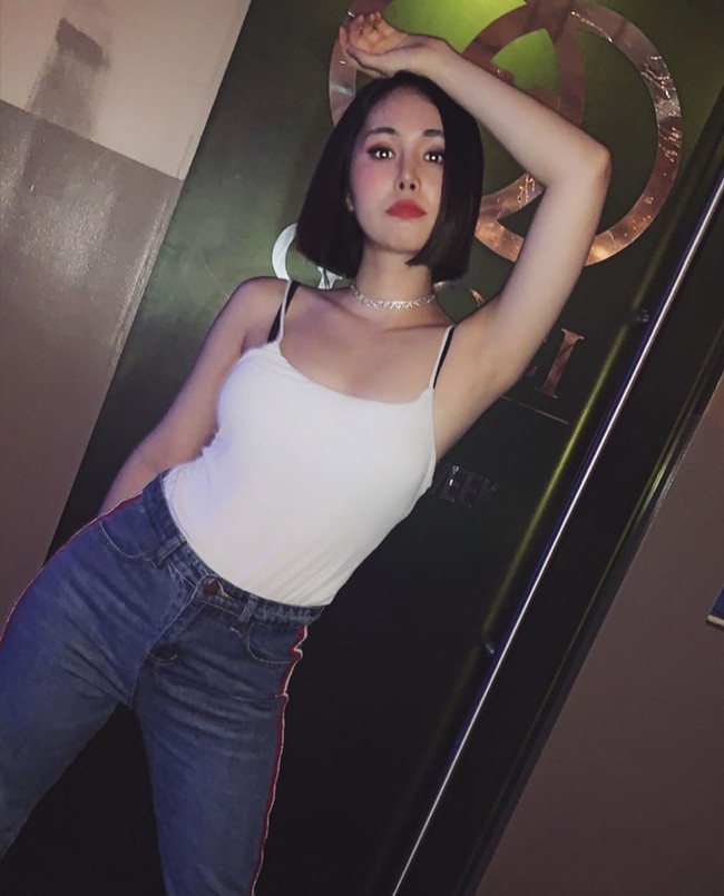 Grace bukanlah seorang idol yang kini aktif berpromosi. Namun wanita tersebut pernah mengikuti kompetisi Unpretty Rapstar dan dilatih serta menjadi idol selama tiga tahun. Karenanya, ia cukup mengerti industri hiburan itu. Foto: Instagram @gebabyk