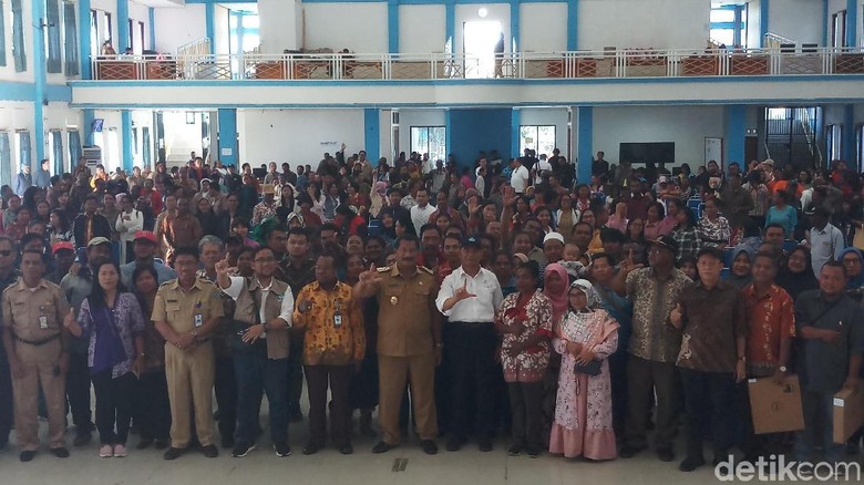 Temui Guru di Wamena, Mendikbud Pastikan Aktivitas Pendidikan Segera Pulih Temui Guru di Wamena, Mendikbud Pastikan Aktivitas Pendidikan Segera Pulih