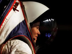 Lebih Dekat dengan Baju Astronaut Baru NASA Buat ke Bulan