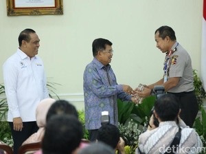 Polresta Sidoarjo Terima Penghargaan Top 45 Inovasi Pelayanan Publik 2019