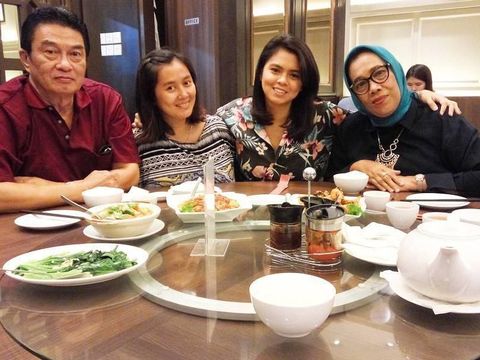 Mengenal Amanda Farliany, YouTuber Tuli yang Lawan Bullying dengan Prestasi