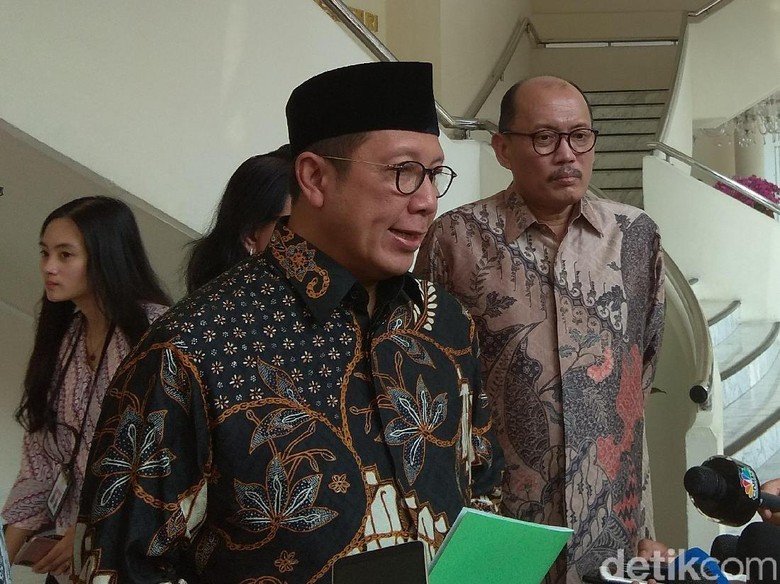Sertifikasi Halal Kini Dikeluarkan BPJPH, Menag: Fatwa Masih Wewenang MUI Sertifikasi Halal Kini Dikeluarkan BPJPH, Menag: Fatwa Masih Wewenang MUI