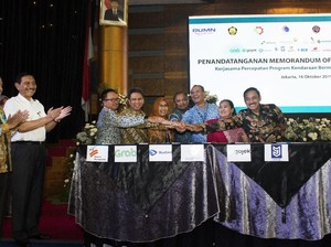 Grab Kerja Sama Bareng PLN Kembangkan Kendaraan Listrik