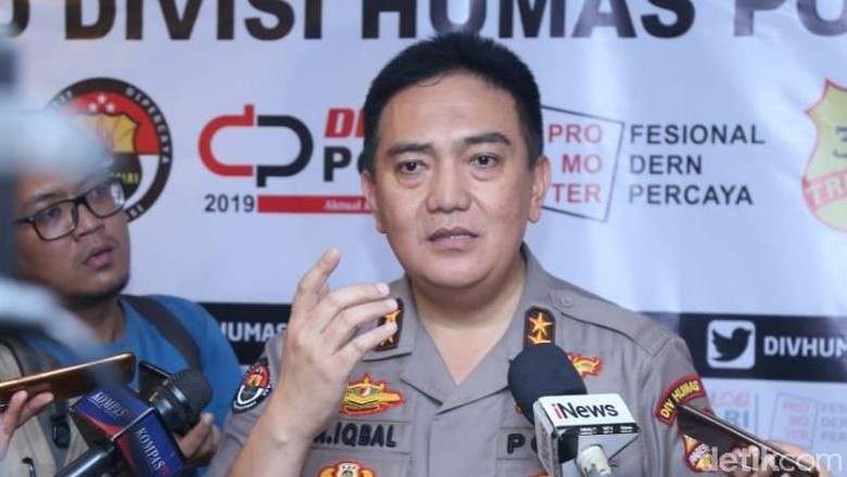 71 Terduga Teroris Ditangkap Pasca-Bom Medan, 3 di Antaranya Tewas 71 Terduga Teroris Ditangkap Pasca-Bom Medan, 3 di Antaranya Tewas