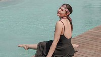 Wulan Guritno dan sahabat-sahabatnya datang ke Sumba dan menikmati keindahan alamnya. (wulanguritno/Instagram)