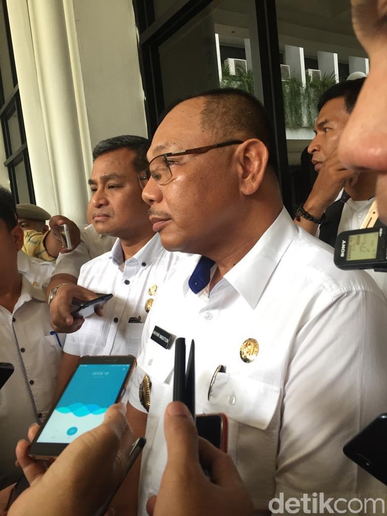 Minta Maaf soal OTT Walkot Medan, Akhyar: Tolong Kurangi Beban Kami Minta Maaf soal OTT Walkot Medan, Akhyar: Tolong Kurangi Beban Kami