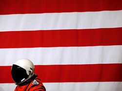 Lebih Dekat dengan Baju Astronaut Baru NASA Buat ke Bulan