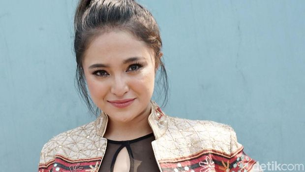 Marshanda saat ditemui di studio Trans TV.