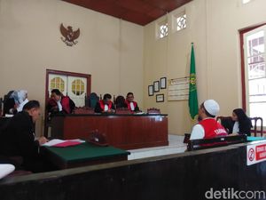 Hakim Jatuhkan Denda Rp 1 Miliar ke Abu Tours