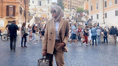 12 Artis Indonesia Ini Punya Tas Hermes yang Harganya Lebih dari Rp 1 M