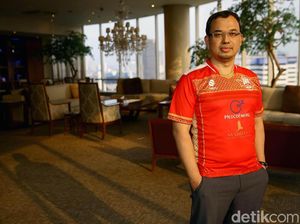 Vijaya Fitriyasa, Kuda Hitam di Bursa Caketum PSSI