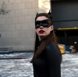Audisi Unik Anne Hathaway: Dipikir Harley Quinn, Ternyata Catwoman