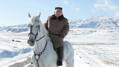 Foto: Gunung Suci di Korea Utara Saat Tertutup Salju