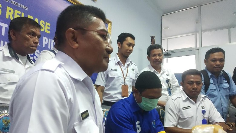 Pengedar Narkoba Jaringan Lapas Kendari Dibekuk, BNNP Sita 1,17 Kg Sabu Pengedar Narkoba Jaringan Lapas Kendari Dibekuk, BNNP Sita 1,17 Kg Sabu