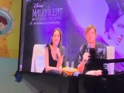Cinta Laura Video Call dengan Angelina Jolie, Bakal Main Film Bareng?