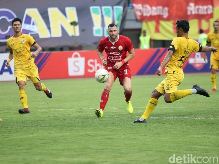 Persija, Persija... Bukannya Jauhi Zona Merah Malah Terperosok ke Lubang Degradasi