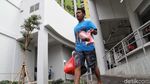 Kios di Bawah Rusunawa Pasar Rumput Mulai Beroperasi