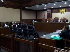 Sidang Rommy, Pegawai Kemenag Jatim Cerita Pengumpulan Uang untuk Menag