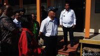 Momen Mendikbud Muhadjir Effendy meninjau sekolah di Wamena, Papua