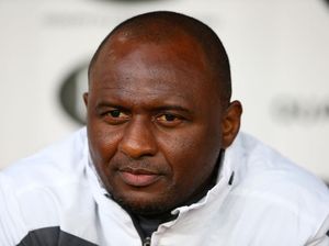 Vieira Tersentuh Dikaitkan dengan Arsenal, tapi...