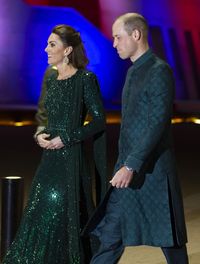 Saat Kate Middleton Naik Bajaj Pakai Gaun Rp 65 Juta di Pakistan