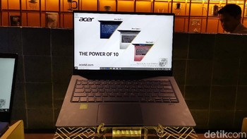 Produk yang tak kalah menarik adalah Swift 5, yaitu laptop 14 inci dengan bobot tak sampai 1 kg, tepatnya 990 gram. Foto: detikINET/Anggoro Suryo Jati