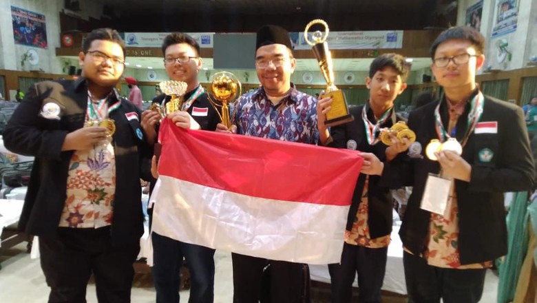 Bangga! Tim SMP Indonesia Juara Umum Lomba Matematika di India Bangga! Tim SMP Indonesia Juara Umum Lomba Matematika di India