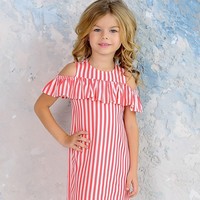 Alina sudah jago bergaya di depan kamera. Tak heran banyak perusahaan ingin merekrutnya sebagai model. Termasuk majalah gaya hidup ternama InStyle dan Grazia. Foto: Instagram/@alina_yakupova_official