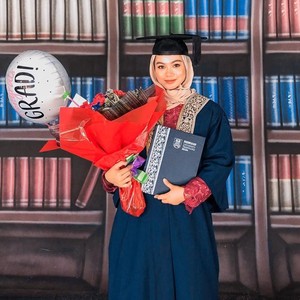 Viral, Kisah Inspiratif Perjuangan Wanita Pengidap Kanker Demi Lulus Kuliah Viral, Kisah Inspiratif Perjuangan Wanita Pengidap Kanker Demi Lulus Kuliah