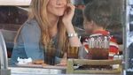 Jennifer Aniston Punya Instagram, Intip Momen Seru Kulinerannya