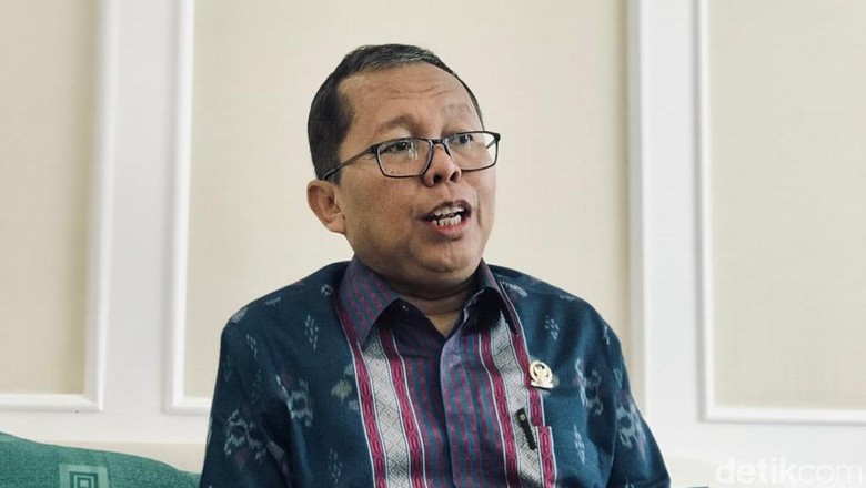 Hanura Cs Curhat Tak Masuk Kabinet, Sekjen PPP Siap Ngomong ke Jokowi Hanura Cs Curhat Tak Masuk Kabinet, Sekjen PPP Siap Ngomong ke Jokowi