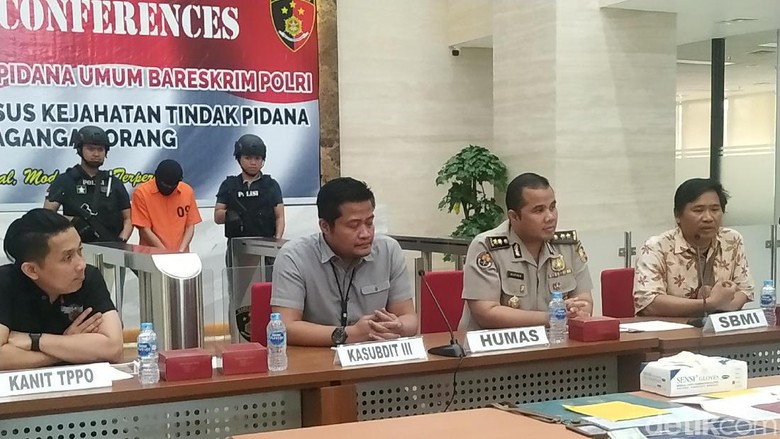 Polisi Bongkar Praktik Penjualan WNI ke China Modus Istri Pesanan Polisi Bongkar Praktik Penjualan WNI ke China Modus Istri Pesanan