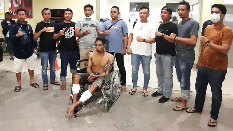 Polisi Tembak Buronan Curanmor di Makassar Polisi Tembak Buronan Curanmor di Makassar