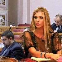 Seperti dilansir Russia Today, mantan model berusia 31 tahun ini juga berencana untuk melegalkan ganja dan prostitusi agar pekerja seks tetap aman dan meningkatkan pendapatan pajak. Foto: Instagram