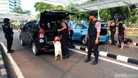 Begini potret pengamanan ekstra yang dilakukan di gedung DPR/MPR jelang pelantikan presiden-wakil presiden periode 2019-2024.