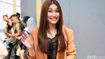 Terpesona Senyum Ayu Ting Ting