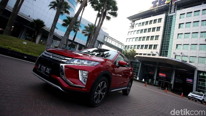 Test drive Mitsubishi Eclipse Cross